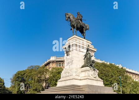 Une photo du monument Giuseppe Garibaldi à Milan. Banque D'Images