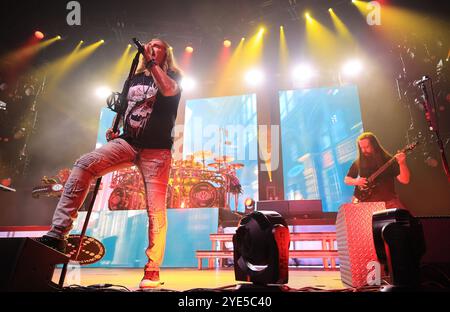 Zagreb, Croatie. 29 octobre 2024. James Labrie du groupe de rock Dream Theater se produit lors d'un concert à l'Arena Zagreb le 29 octobre 2024 à Zagreb, Croatie. Photo : Marko Prpic/PIXSELL crédit : Pixsell/Alamy Live News Banque D'Images