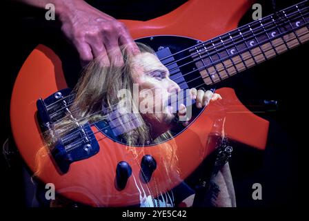 Zagreb, Croatie. 29 octobre 2024. James Labrie du groupe de rock Dream Theater se produit lors d'un concert à l'Arena Zagreb le 29 octobre 2024 à Zagreb, Croatie. Photo : Marko Prpic/PIXSELL crédit : Pixsell/Alamy Live News Banque D'Images