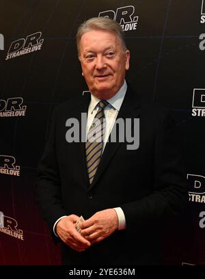 LONDRES, ROYAUME-UNI. 29 octobre 2024. Frank Warren assiste à la soirée de presse de la pièce « Dr Strangelove » au Noël Coward Theatre, Londres, Royaume-Uni. (Photo de 李世惠/Voir Li/Picture Capital) crédit : Voir Li/Picture Capital/Alamy Live News Banque D'Images