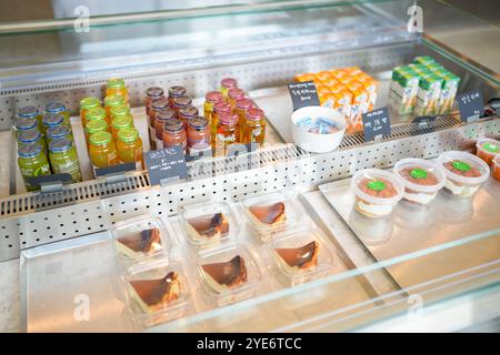 Un café élégant à Namyangju-si, Gyeonggi-do, Corée du Sud. 10 octobre 2024. Banque D'Images