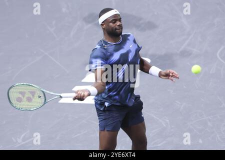 Frances Tiafoe des États-Unis lors de la deuxième journée du Rolex Paris Masters 2024, un tournoi de tennis ATP Masters 1000 qui aura lieu le 29 octobre 2024 à Accor Arena à Paris, France Banque D'Images