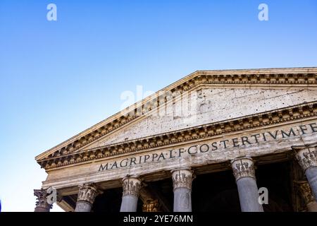 Pantheon a Roma durante una giornata di sole Banque D'Images