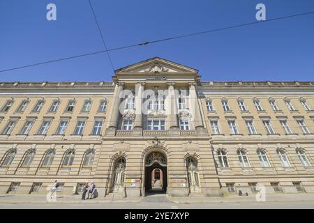 Palais am Stadtkanal, Potsdam main Post Office, Am Kanal, Platz der Einheit, Potsdam, Brandebourg, Allemagne, Europe Banque D'Images