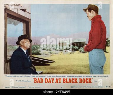 SPENCER TRACY et ROBERT RYAN en MAUVAIS JOUR AU BLACK ROCK 1955 réalisateur JOHN STURGES histoire Howard Breslin musique Andre Previn Metro Goldwyn Mayer (MGM) Banque D'Images