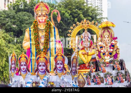 Détail d'un autel portable appelé Kavadi au festival Thaipusam à Singapour Banque D'Images