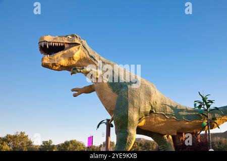 Le plus grand dinosaure du monde à Drumheller, Canada ; Drumheller, Alberta, Canada Banque D'Images