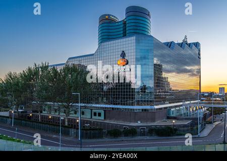 Utrecht, pays-Bas, 27.10.2024, quartier général de Rabobank au gratte-ciel connu sous le nom de Rabotoren Banque D'Images