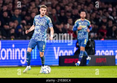 Rotterdam, pays-Bas. 30 octobre 2024. ROTTERDAM, PAYS-BAS - OCTOBRE 30 : Kenneth Taylor de l'AFC Ajax court avec le ballon lors du match Néerlandais Eredivisie entre Feyenoord et Ajax au Stadion Feijenoord le 30 octobre 2024 à Rotterdam, pays-Bas. (Photo de Joris Verwijst/Orange Pictures) crédit : Orange pics BV/Alamy Live News Banque D'Images