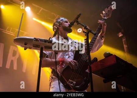 Walk off the Earth performant à la Sala Razzmatazz, Barcelone 22 octobre 2024. Photographe : ALE Espaliat Banque D'Images