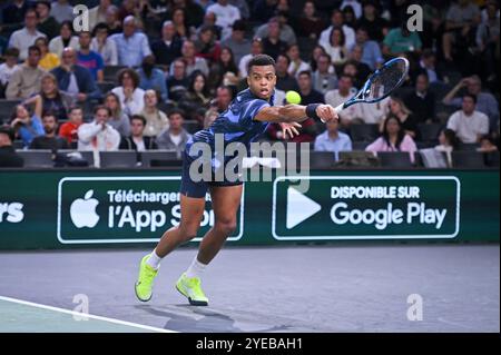 Paris, France. 30 octobre 2024. Giovanni Mpetshi Perricard, joueur de tennis français, lors de la deuxième manche du Rolex Paris Masters à Bercy, Paris, France, le 30 octobre 2024. Photo de Tomas Stevens/ABACAPRESS. COM Credit : Abaca Press/Alamy Live News Banque D'Images