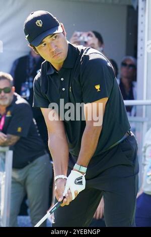 Montréal, Québec, Canada. 29 septembre 2024. Hideki Matsuyama (JPN) fait ses débuts au premier trou lors de la dernière ronde de la Coupe des Présidents 2024 au Club de golf Royal Montréal. (Crédit image : © Debby Wong/ZUMA Press Wire) USAGE ÉDITORIAL SEULEMENT! Non destiné à UN USAGE commercial ! Banque D'Images