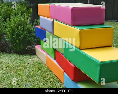 Blocs de construction doux colorés pour enfants Banque D'Images