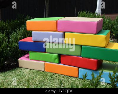 Blocs de construction doux colorés pour enfants Banque D'Images