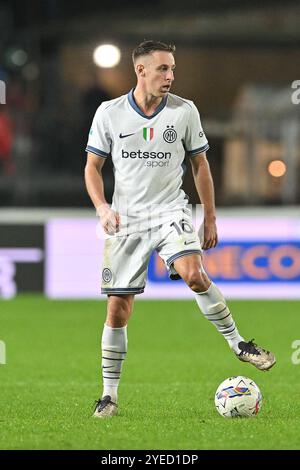 Stadio Carlo Castellani, Empoli, Italie. 30 octobre 2024. Série A Football ; Empoli versus Inter Milan ; Davide Frattesi du FC Inter Credit : action plus Sports/Alamy Live News Banque D'Images