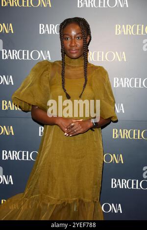 Heather Agyepong assiste à l'ouverture de la soirée de gala de 'Barcelona' au Duke of York's Theatre à Londres, avec Lily Collins et Alvaro morte. Crédit : John Davies/Alamy Live News Banque D'Images