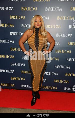 Marisha Wallace assiste à l'ouverture de la soirée de gala de 'Barcelona' au Duke of York's Theatre à Londres, avec Lily Collins et Alvaro morte. Crédit : John Davies/Alamy Live News Banque D'Images