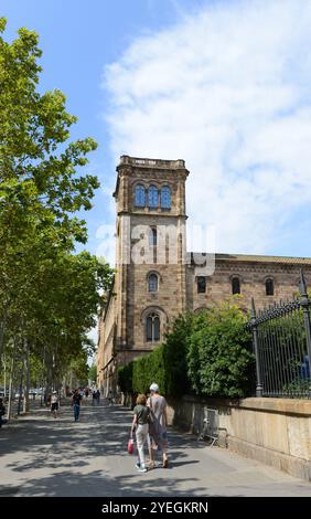 L'université de Barcelone sur Gran via de les Corts Catalanes, Barcelone, Espagne. Banque D'Images