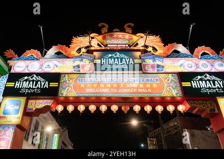 Malacca, Malaisie - septembre 21,2024 : panneau d'entrée Jonker Walk à Malacca, Malaisie. Banque D'Images