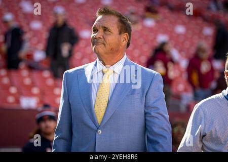 Landover, Maryland, États-Unis. 27 octobre 2024. Brian Baldinger, ancien joueur de ligne offensif dans la NFL avant le match entre les Bears de Chicago et les Commanders de Washington jouait à Landover, dans le Maryland. Cory Royster/Cal Sport Media/Alamy Live News Banque D'Images