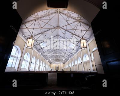 École d'équitation bâtiment d'entraînement de cheval intérieur, dans les Royal Mews, Buckingham Palace, Londres, Angleterre. Banque D'Images