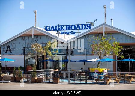 L'image montre la brasserie Gage Roads Brew Co, une brasserie et un bar populaire à Fremantle, en Australie occidentale. Banque D'Images