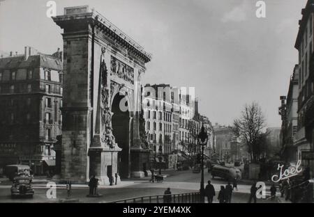 Photo vintage de Paris, porte Saint-Dénis. France. 1951 Banque D'Images