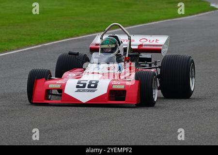 Surtees Cosworth TS9B, John Surtees Celebration, un défilé de voitures et de motos qui a figuré dans sa carrière en sport automobile en tant que pilote, pilote et équipe O. Banque D'Images