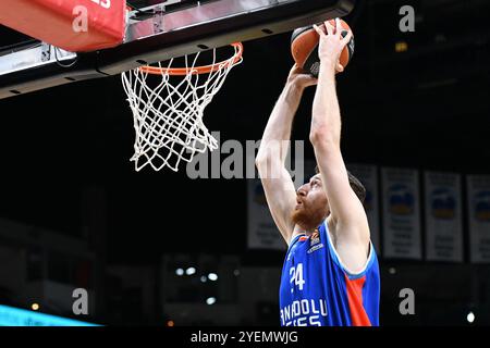 Ercan Osmani (Anadolu Efes Istanbul, #24) GER, ALBA Berlin v Anadolu Efes Istanbul, basketball, EuroLeague, saison 2024/2025, 7. Spieltag, 31.10.2024 Foto : Eibner-Pressefoto/Ryan Sleiman Banque D'Images