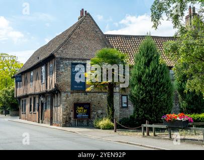 Kings Lynn, Norfolk, Royaume-Uni – juillet 202 2024. Le restaurant et pub Lattice House dans la ville de Kings Lynn, dans le Norfolk Banque D'Images