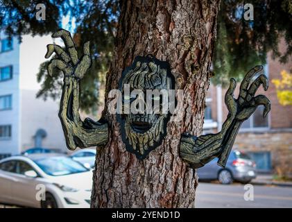 Montréal, Québec, Canada. 31 octobre 2024. Vue générale des rues de Montréal le jour de l'Halloween. (Crédit image : © Serkan Senturk/ZUMA Press Wire) USAGE ÉDITORIAL SEULEMENT! Non destiné à UN USAGE commercial ! Banque D'Images