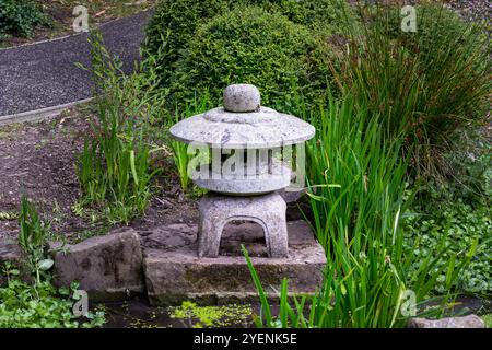 Jardin japonais dans les jardins de la vallée à Harrogate, Yorkshire du Nord, Angleterre Banque D'Images