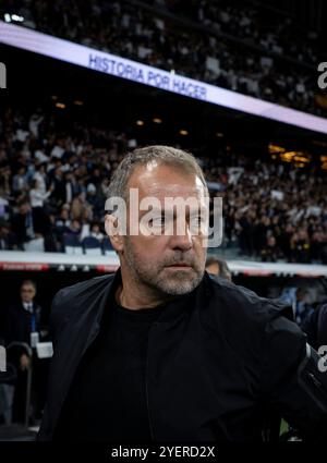 Madrid, 10/26/2024. Journée 11 de la Ligue a joué au stade Santiago Bernabeu entre le Real Madrid et Barcelone. Dans l'image, Flick. Photo : Ignacio Gil. ARCHDC. Crédit : album / Archivo ABC / Ignacio Gil Banque D'Images