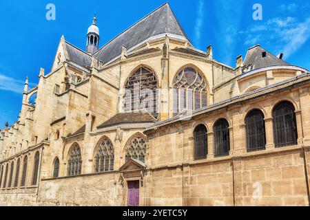 Saint-Etienne-du-Mont est une église à Paris, France, situé sur la Montagne Sainte-Geneviève, près du Panthéon. Banque D'Images