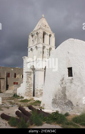 L'église à l'intérieur du château à Hora, Kythira, Grèce Banque D'Images