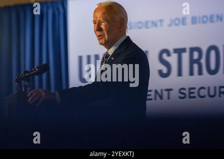 Philadelphie, États-Unis. 01 novembre 2024. Le président Biden prononce un discours sur le soutien historique de son administration aux syndicats à Philadelphie, en Pennsylvanie, le vendredi 1er novembre 2024. Photo de David Muse/UPI crédit : UPI/Alamy Live News Banque D'Images