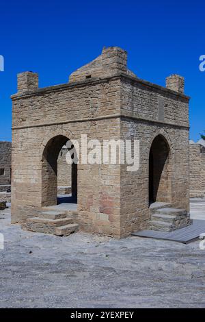 Le temple central du temple de feu zoroastrien Atashgah du XVIIe siècle à Surakhany (Bakou), Azerbaïdjan Banque D'Images