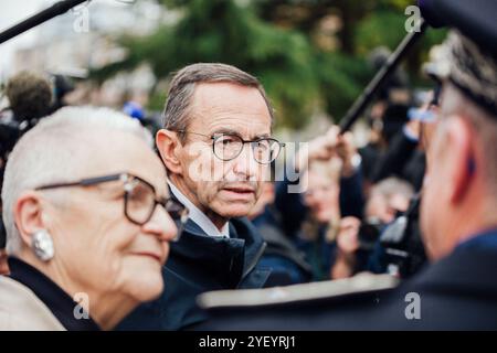 Rennes, France. 01 novembre 2024. Le ministre français de l’intérieur Bruno Retailleau photographié lors d’une visite consacrée au trafic de drogue dans le quartier de Maurepas à Rennes, dans l’ouest de la France, le 1er novembre 2024. Photo de Yannick Billioux/ABACAPRESS. COM Credit : Abaca Press/Alamy Live News Banque D'Images