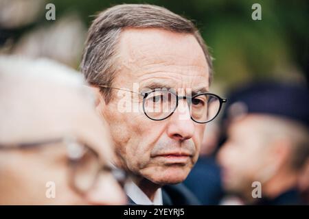 Rennes, France. 01 novembre 2024. Le ministre français de l’intérieur Bruno Retailleau photographié lors d’une visite consacrée au trafic de drogue dans le quartier de Maurepas à Rennes, dans l’ouest de la France, le 1er novembre 2024. Photo de Yannick Billioux/ABACAPRESS. COM Credit : Abaca Press/Alamy Live News Banque D'Images