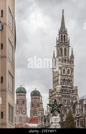 New Town Hall est un hôtel de ville situé dans la partie nord de Marienplatz à Munich, Bavière, Allemagne, Europe Banque D'Images