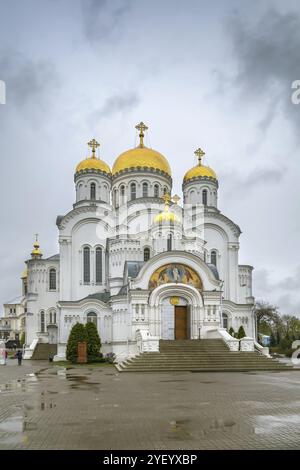 Cathédrale de Transfiguration dans le monastère Saint Séraphim-Diveyevo, Russie, Europe Banque D'Images