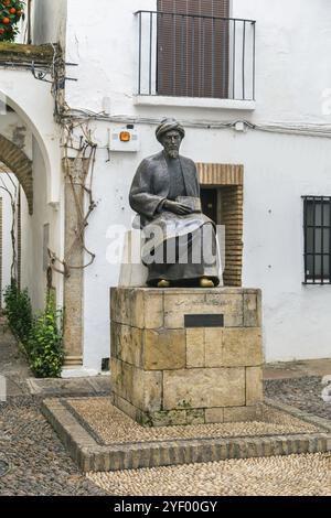 Statue de Moïse Maïmonide était un philosophe juif séfarade médiéval, Cordoue, Espagne, Europe Banque D'Images