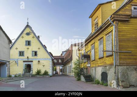 Rue dans le centre-ville de Parnu, Estonie, Europe Banque D'Images