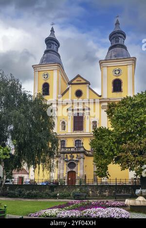 L'église cistercienne d'Eger dans la vieille ville, Hongrie, Europe Banque D'Images