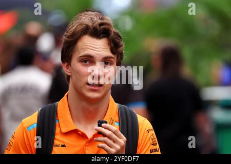 Sao Paulo, Brésil. 02 novembre 2024. Oscar Piastri (AUS) McLaren. Championnat du monde de formule 1, Rd 21, Grand Prix du Brésil, samedi 2 novembre 2024. Sao Paulo, Brésil. Crédit : James Moy/Alamy Live News Banque D'Images