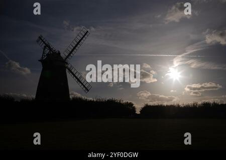 Thaxted Windmill Thaxted Essex UK septembre 2024 Thaxted Windmill également connu sous le nom de John Webb's Mill. Le moulin à vent a été construit en 1804 pour John Webb, un loca Banque D'Images