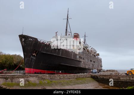 Le ferry olf 'Duke of Lancaster' vu sur la côte nord du pays de Galles, Mostyn. Le duc de Lancaster fut l'un des derniers ferrys de passagers à être construit pour Banque D'Images