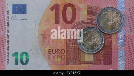 Symbolfoto zur Einführung eines Mindestlohns von 14 Euro *** photo symbolique de l'introduction d'un salaire minimum de 14 euros Nordrhein-Westfalen Deutschland, Allemagne GMS17970 Banque D'Images