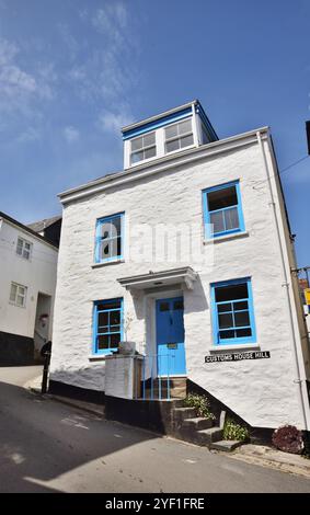 Dolphs Cottage, sur Custom House Hill, Fowey, Cornwall, est un bâtiment classé Grade II de la fin du 18ème siècle. Banque D'Images