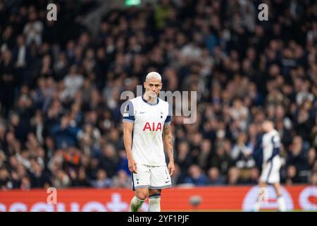 Londres, Angleterre. 24 octobre 2024. Richarlison (9 ans) de Tottenham Hotspur vu lors du match de l'UEFA Europa League entre Tottenham Hotspur et l'AZ Alkmaar au stade Tottenham Hotspur à Londres. Banque D'Images